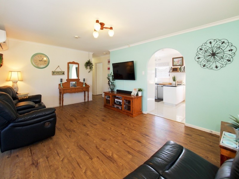 37 Valencia Way, Slacks Creek QLD 4127