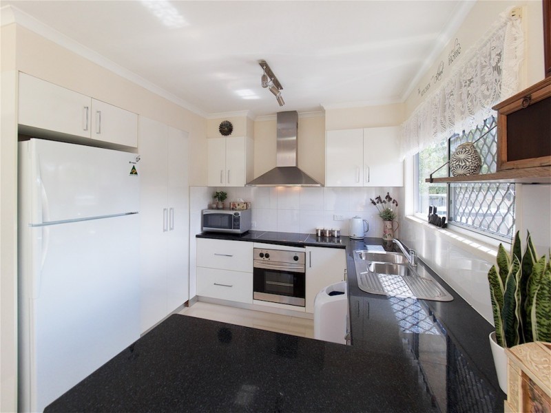 37 Valencia Way, Slacks Creek QLD 4127