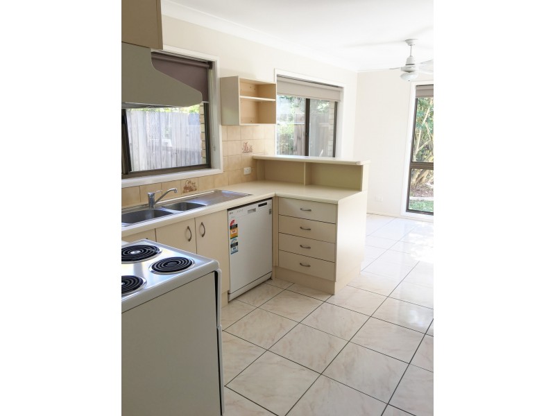 12 Willoughby Crescent, Springwood QLD 4127