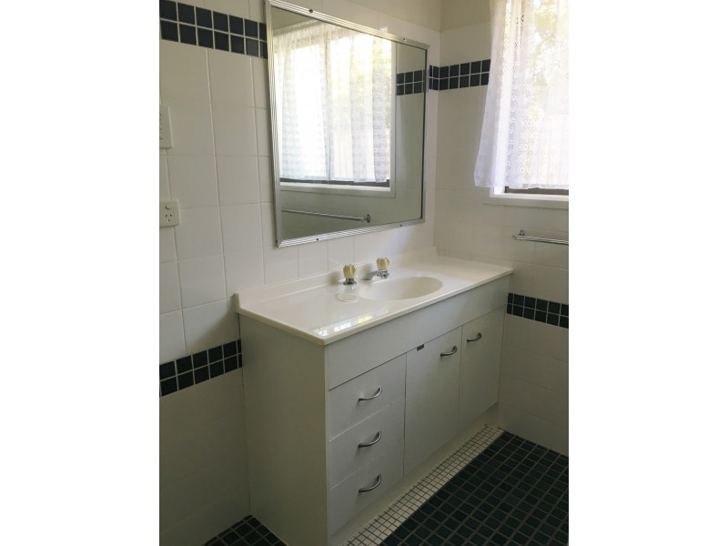 12 Willoughby Crescent, Springwood QLD 4127