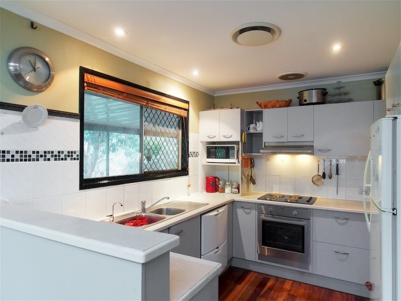 7 Morgan Court, Springwood QLD 4127