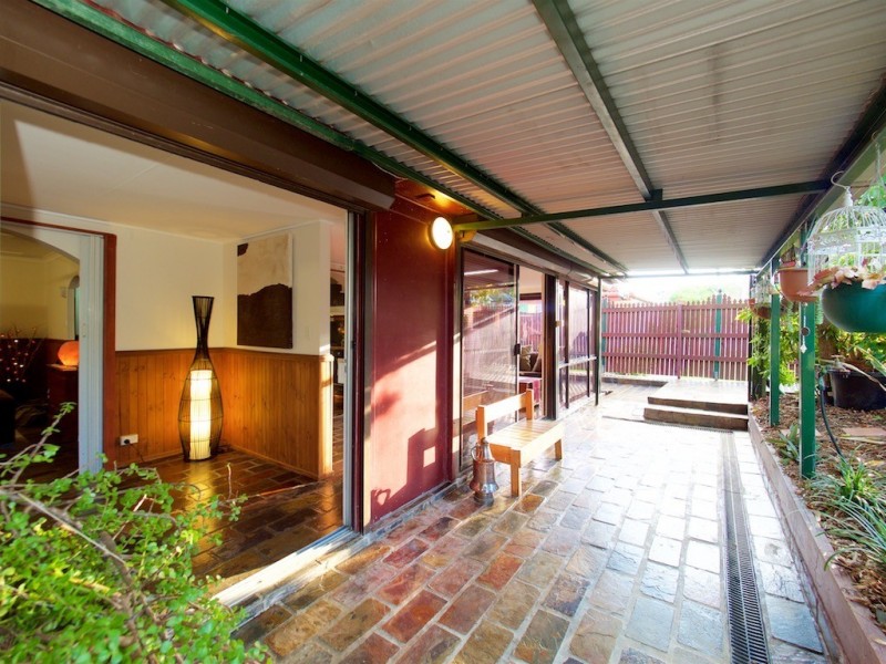 4 Floyd Street, Woodridge QLD 4114