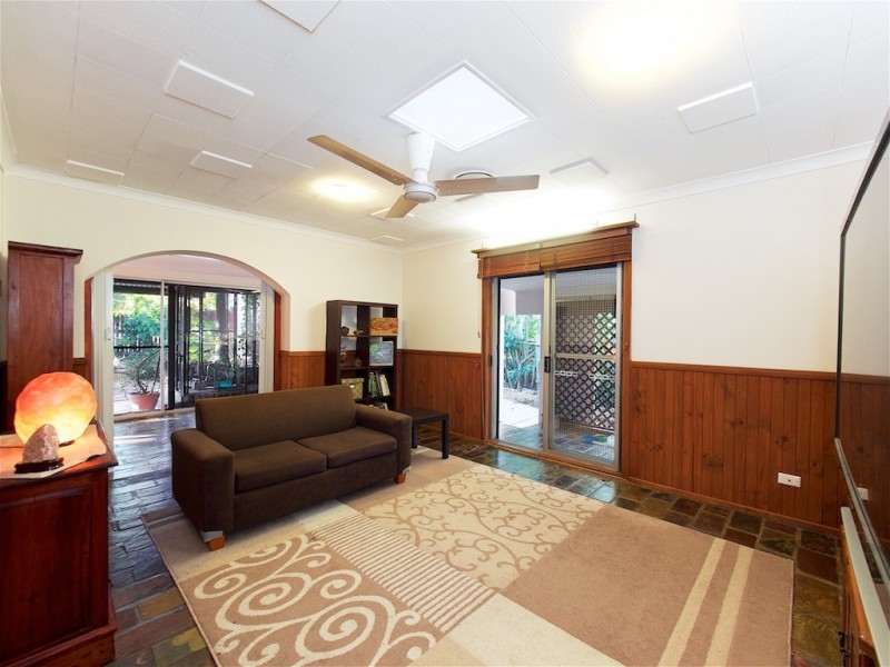 4 Floyd Street, Woodridge QLD 4114