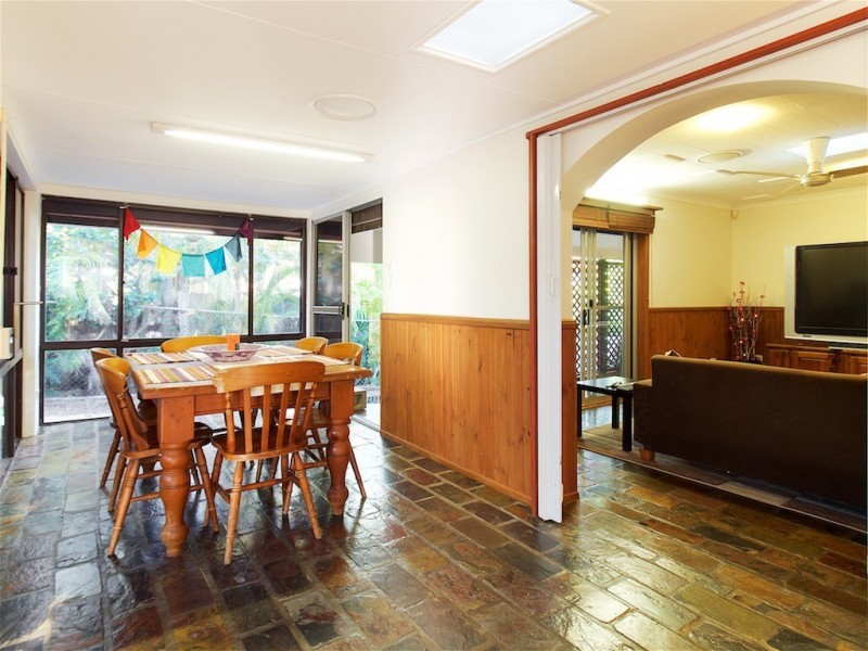 4 Floyd Street, Woodridge QLD 4114