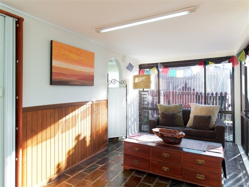 4 Floyd Street, Woodridge QLD 4114