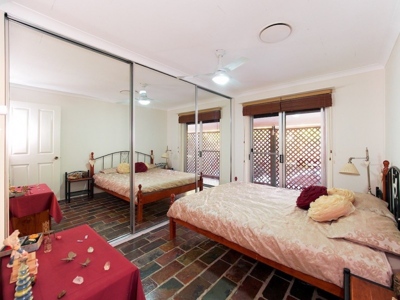 4 Floyd Street, Woodridge QLD 4114