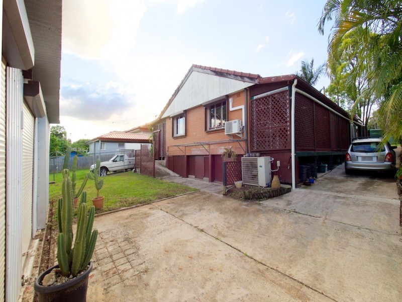 4 Floyd Street, Woodridge QLD 4114