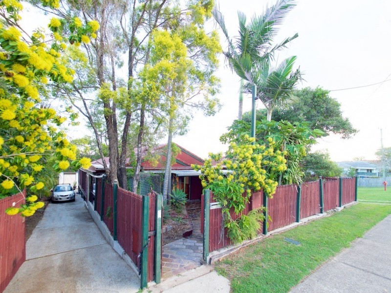 4 Floyd Street, Woodridge QLD 4114