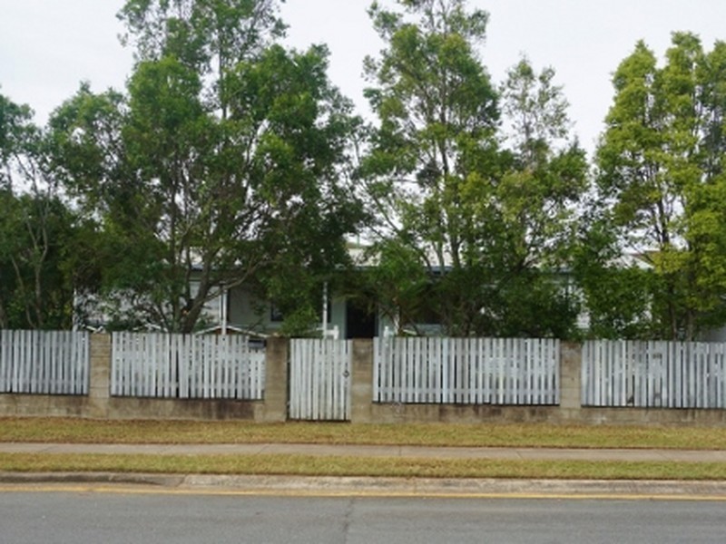 2 Lorimer Street, Springwood QLD 4127