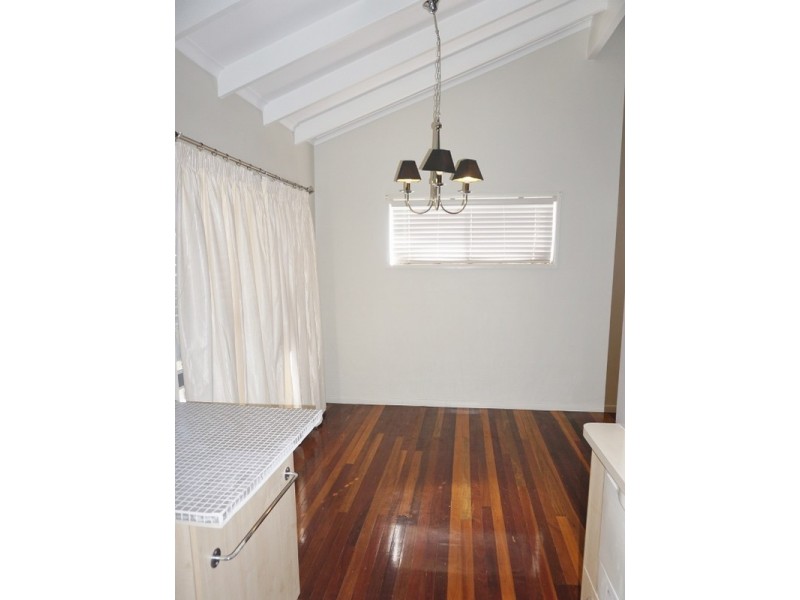 25 Barbaralla Drive, Springwood QLD 4127