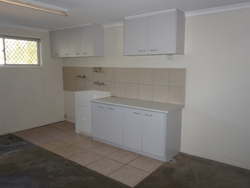 25 Barbaralla Drive, Springwood QLD 4127