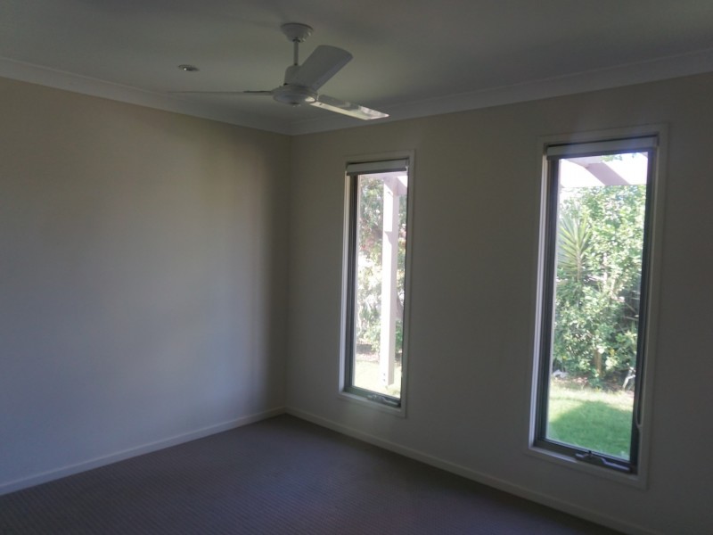 27 Moondarra Street, Pimpama QLD 4209