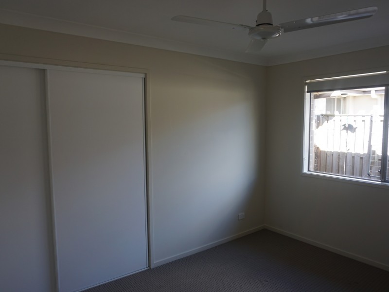 27 Moondarra Street, Pimpama QLD 4209