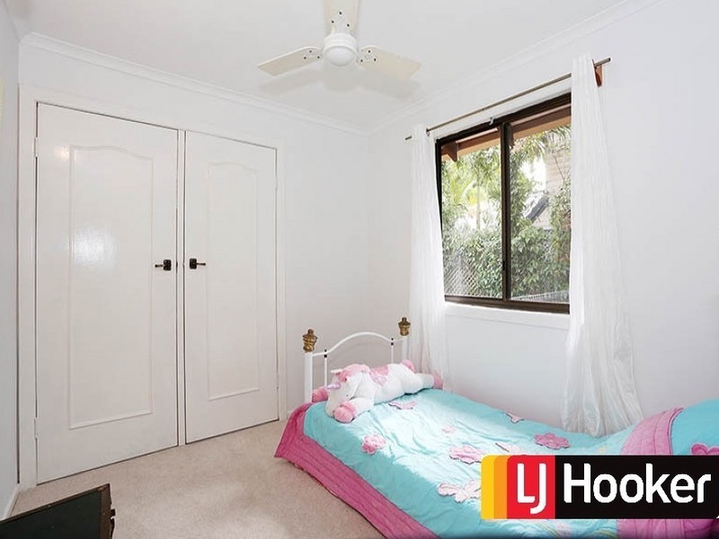 103 Blackberry Street, Mansfield QLD 4122