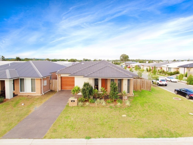 9 Copal Drive, Logan Reserve QLD 4133