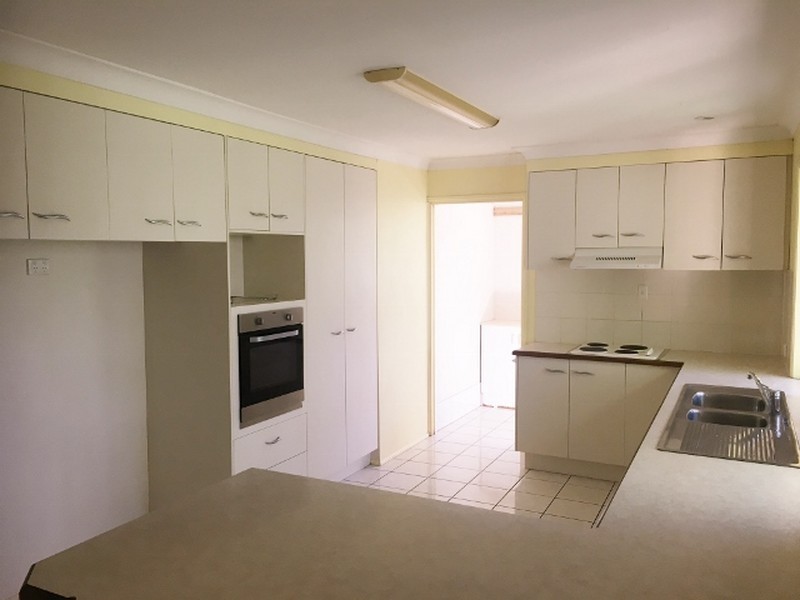 28 Bayview drive, Tanah Merah QLD 4128