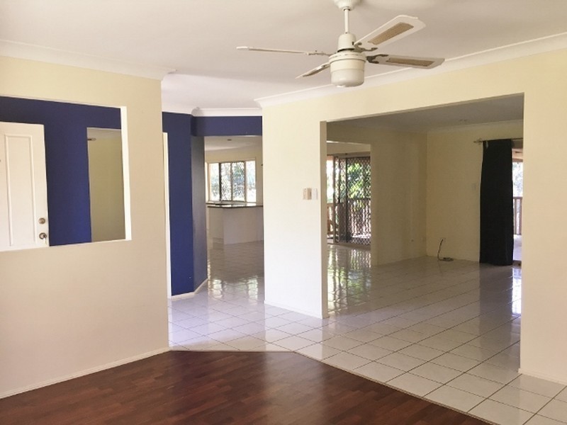 28 Bayview drive, Tanah Merah QLD 4128
