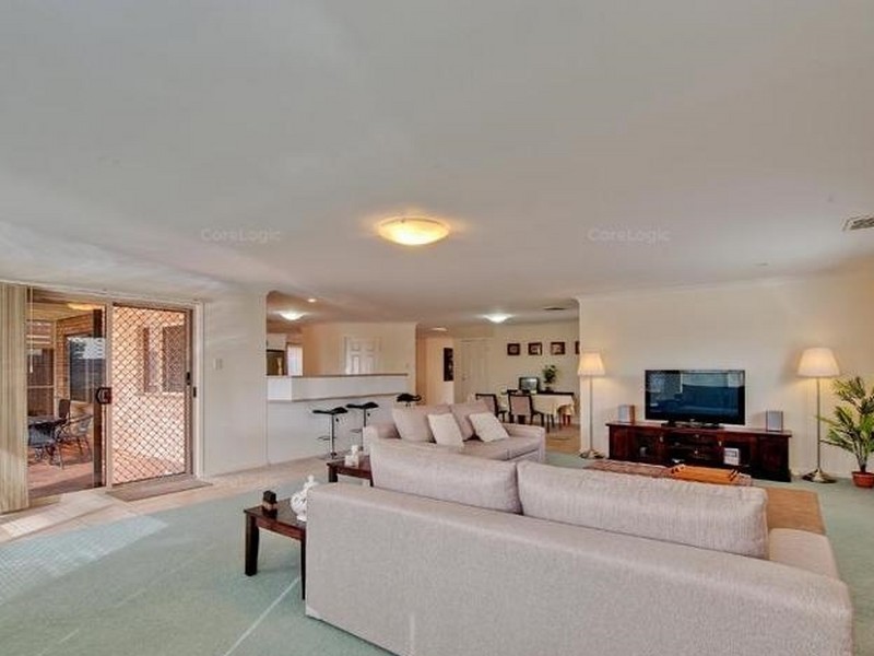 12 The Heights, Underwood QLD 4119