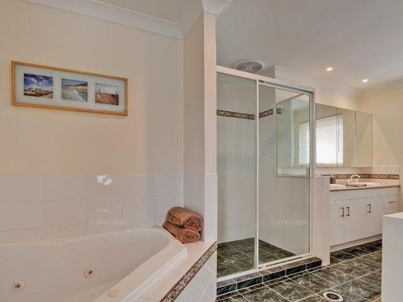 12 The Heights, Underwood QLD 4119