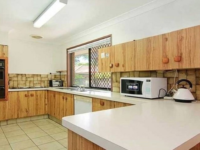 46 Paradise Road, Slacks Creek QLD 4127