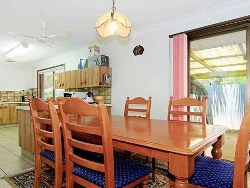46 Paradise Road, Slacks Creek QLD 4127