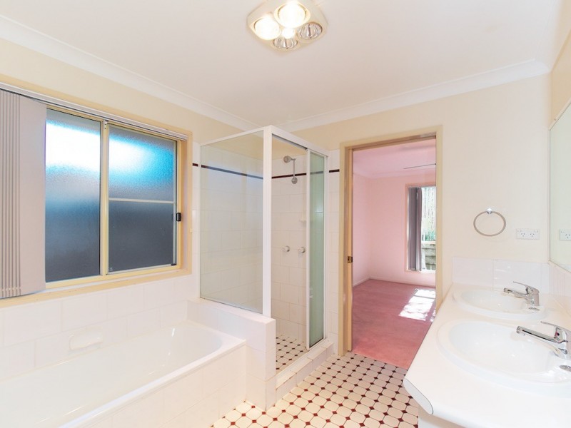 15 Michael Lynagh Drive, Daisy Hill QLD 4127