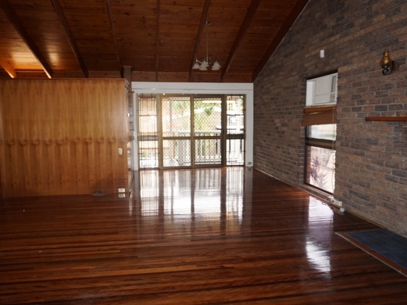 15 Norton Drive, Shailer Park QLD 4128