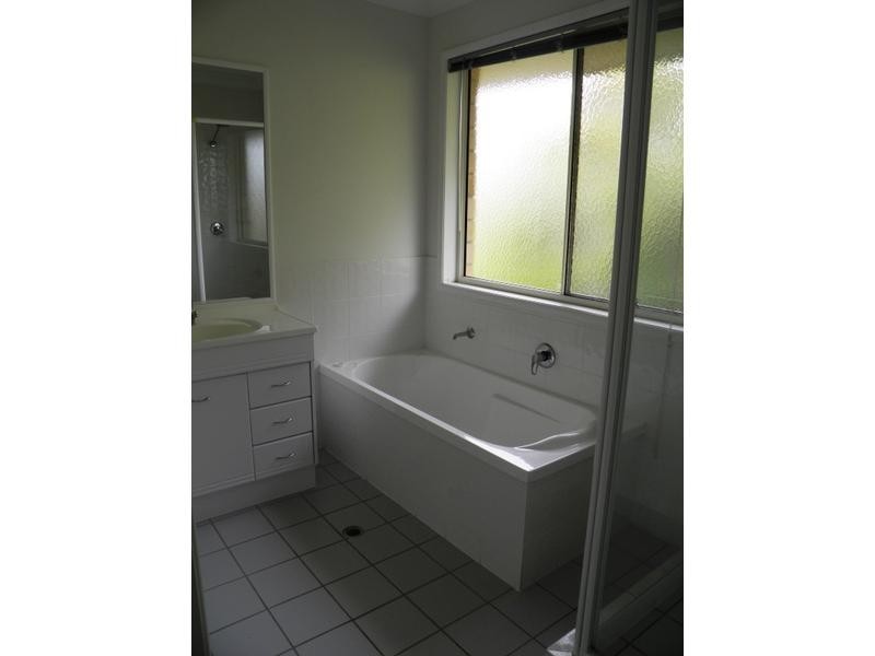 8 Belleview Place, Underwood QLD 4119