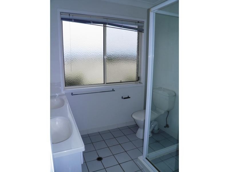 8 Belleview Place, Underwood QLD 4119