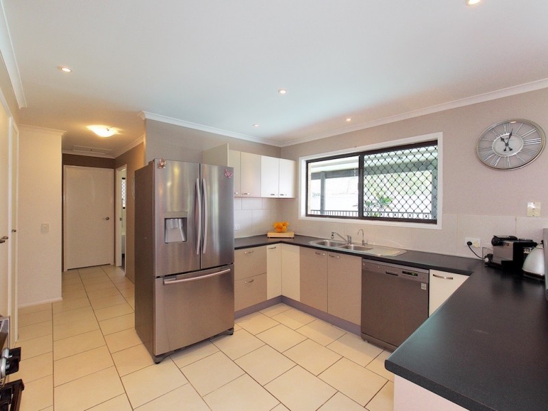 22 Willoughby Crescent, Springwood QLD 4127