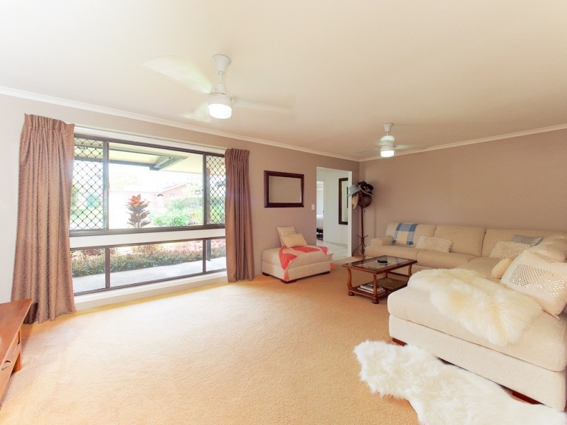 22 Willoughby Crescent, Springwood QLD 4127