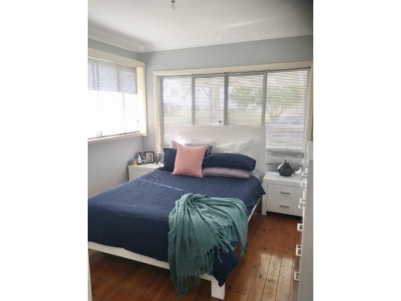 305 Upper Esplanade, Manly QLD 4179