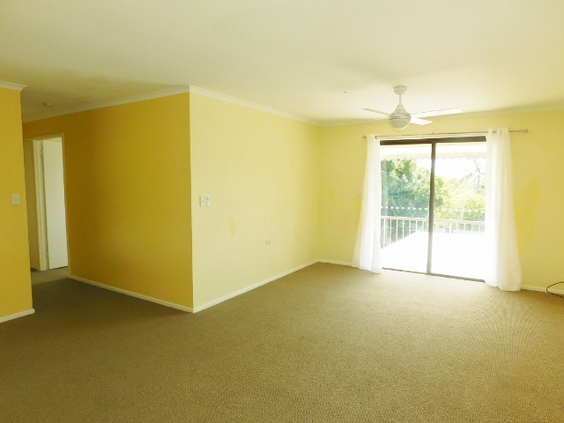 37 Lenore Crescent, Springwood QLD 4127