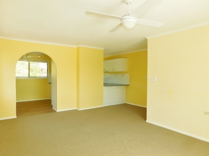 37 Lenore Crescent, Springwood QLD 4127