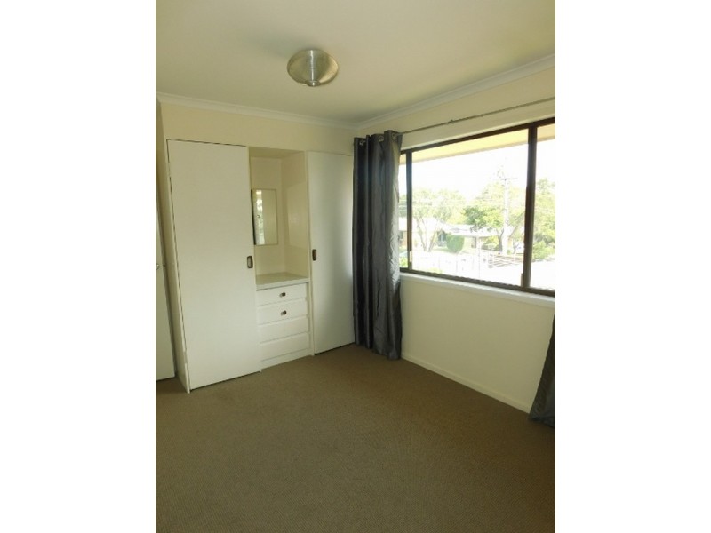 37 Lenore Crescent, Springwood QLD 4127