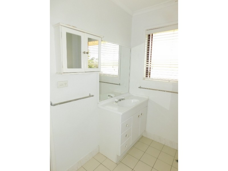 37 Lenore Crescent, Springwood QLD 4127