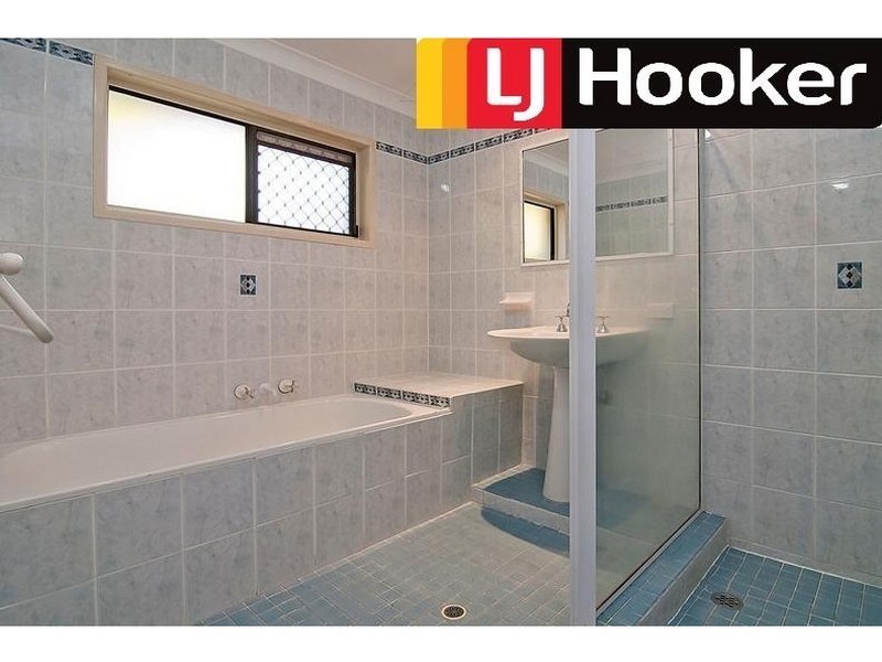 37 Brentwood Drive, Daisy Hill QLD 4127