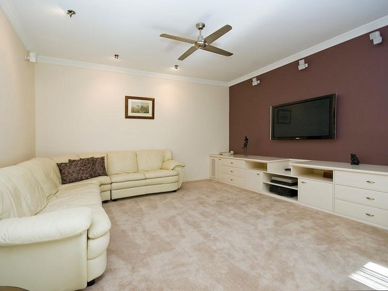 54 Highview Terrace, Daisy Hill QLD 4127