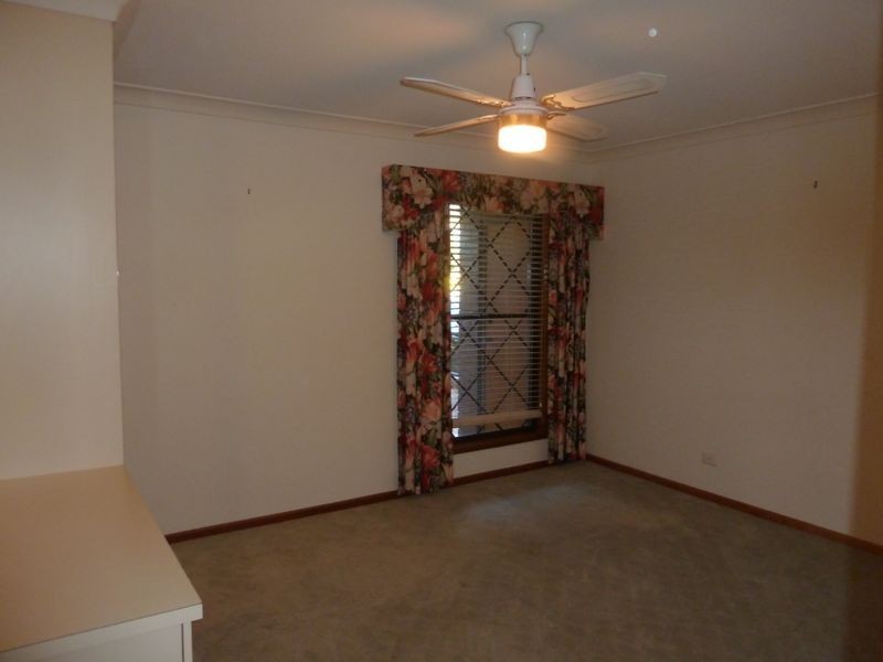 72 Chatswood Road, Daisy Hill QLD 4127