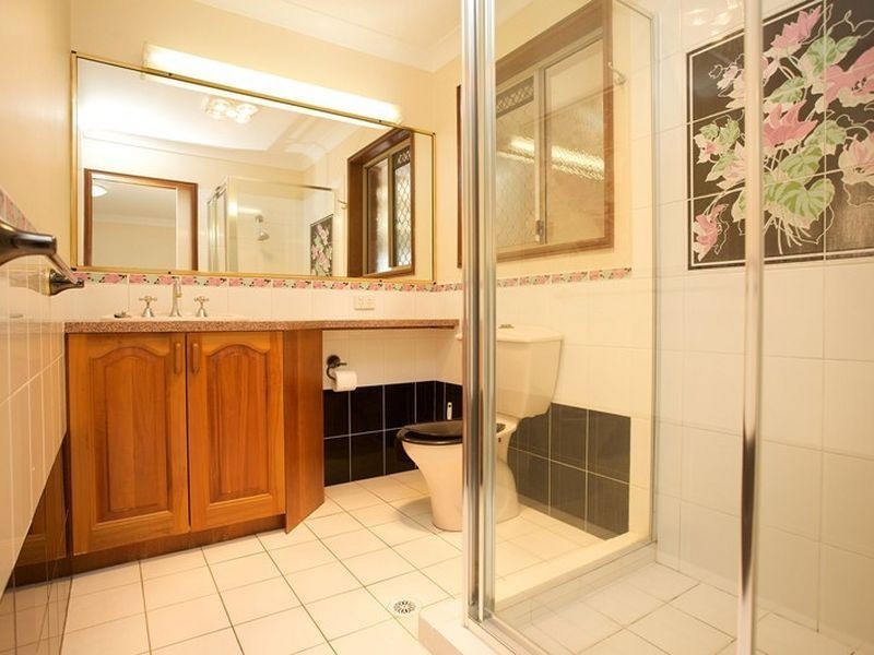 273a Springwood Road, Springwood QLD 4127