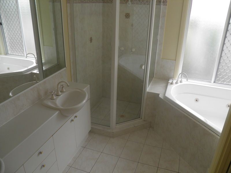 33 Brookvale Drive, Underwood QLD 4119