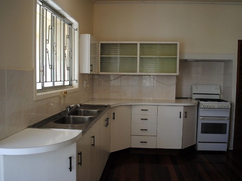 15 Coonara Street, Holland Park QLD 4121