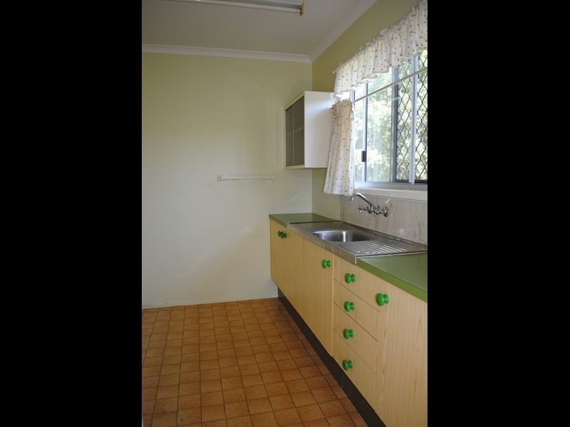 15 Coonara Street, Holland Park QLD 4121