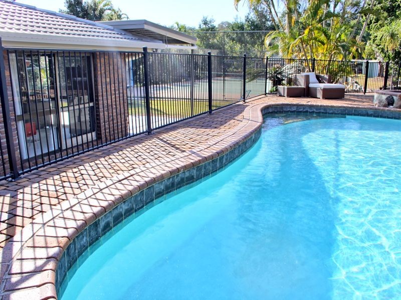 13 Hillside Drive, Daisy Hill QLD 4127