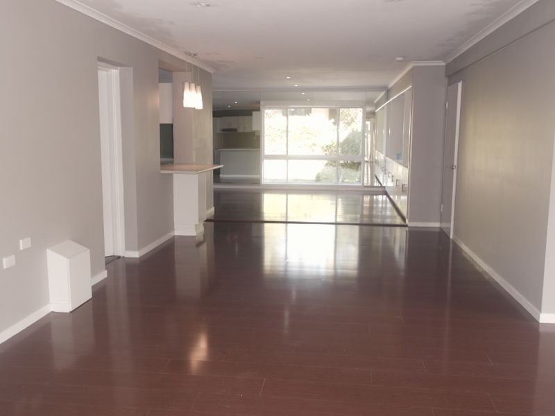 25 Wenlock Crescent, Springwood QLD 4127