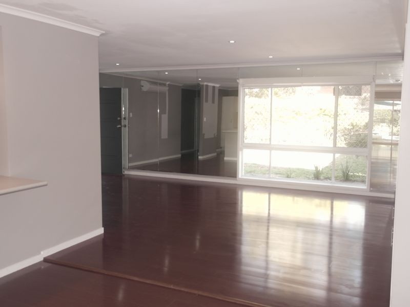 25 Wenlock Crescent, Springwood QLD 4127