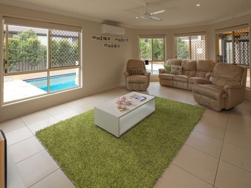 15 Stiller Drive, Kuraby QLD 4112