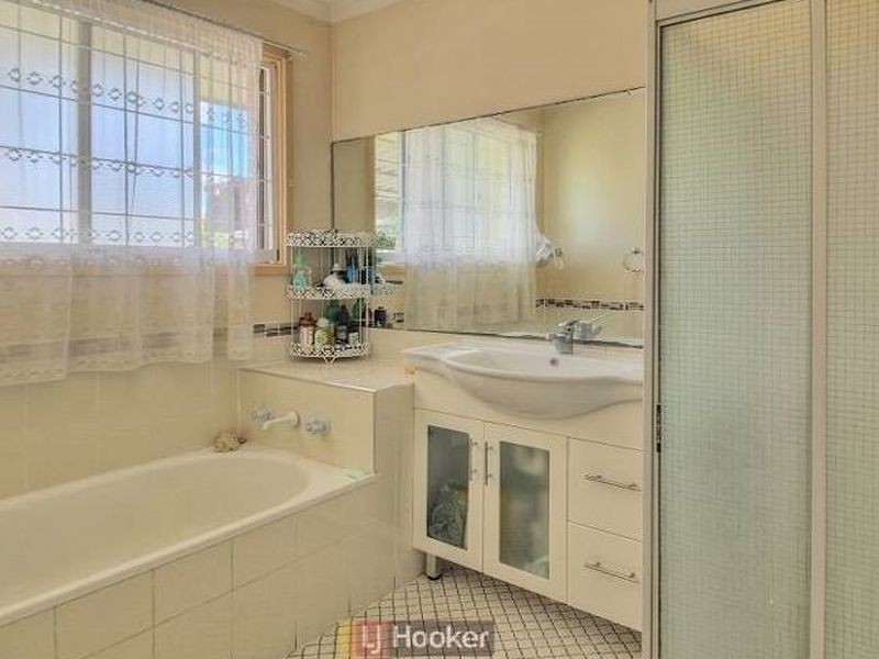 379 McCullough Street, Sunnybank QLD 4109