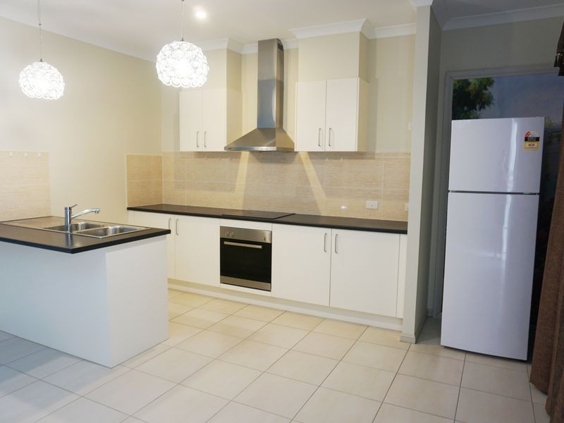 33 Algia Crescent, Underwood QLD 4119