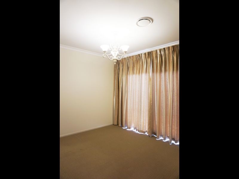 33 Algia Crescent, Underwood QLD 4119